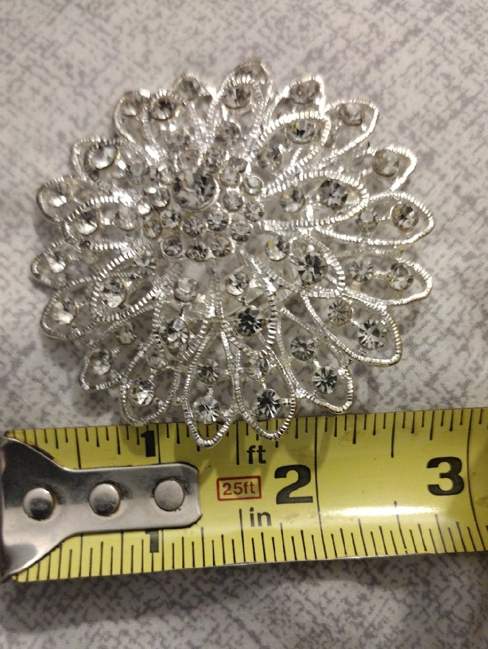 Fabulous Large Rhinestone Circular Brooch - Picture 9 of 9